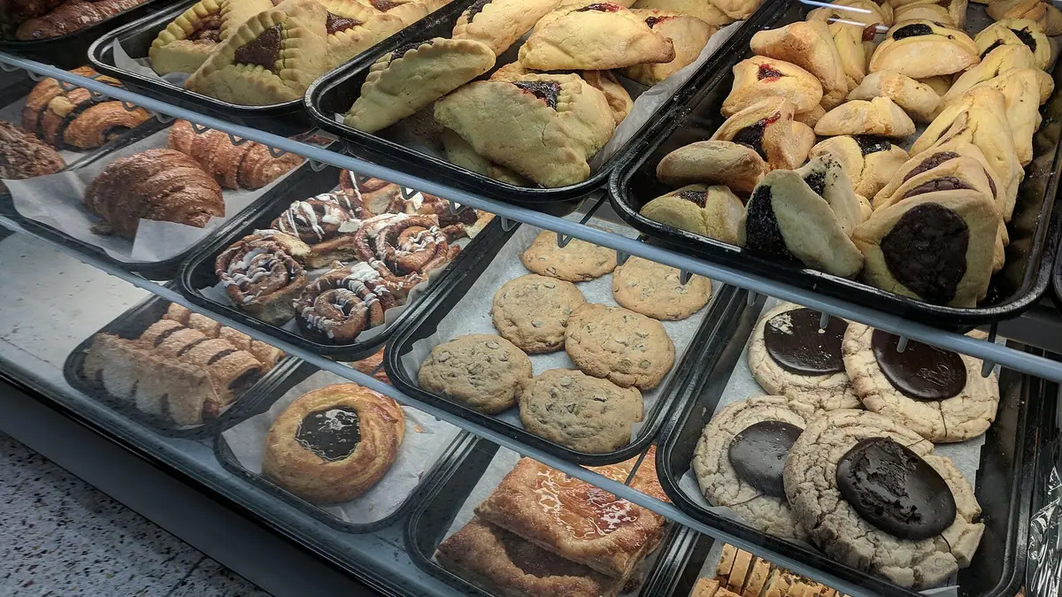 Simmons Bakers – bakery in Bovingdon, Berkhamsted